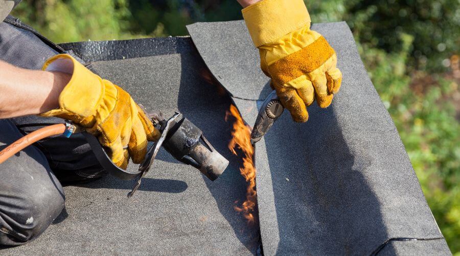Expert Emergency Roof Repairs services in Arthur, NE